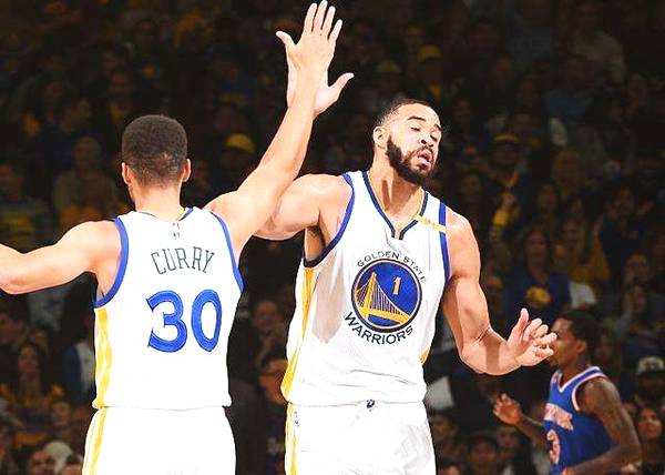  双塔组合发威，内线统治力无人能挡