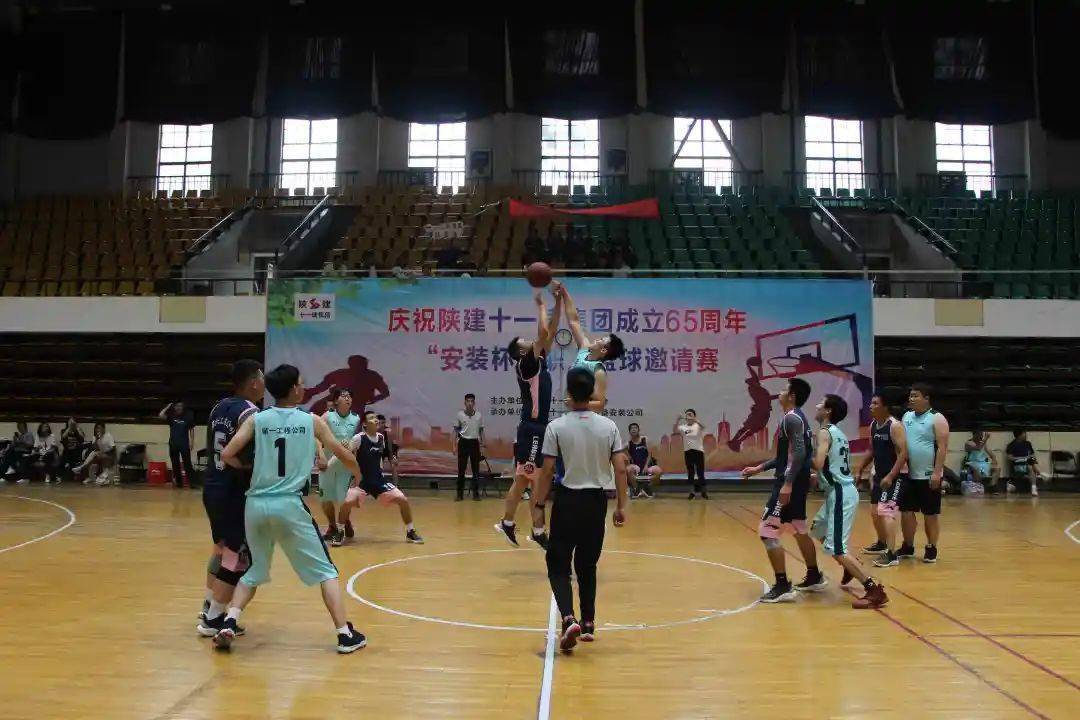  扣篮大赛激情上演，空中飞人争夺桂冠