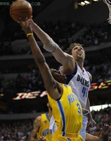  贾巴尔网前灵动，迈阿密公开赛挑落世界前三