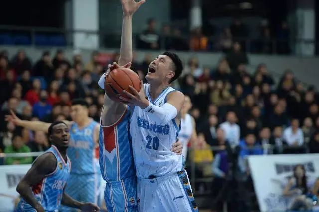  赛季最长连胜纪录正在持续改写